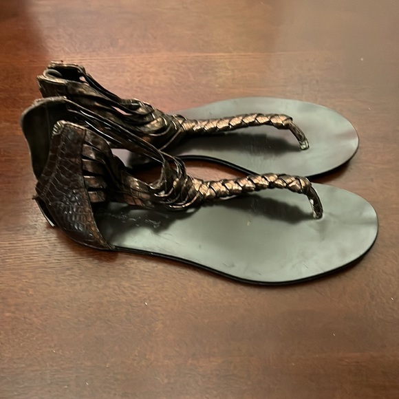 Elizabeth & James sandals - Picture 2 of 11